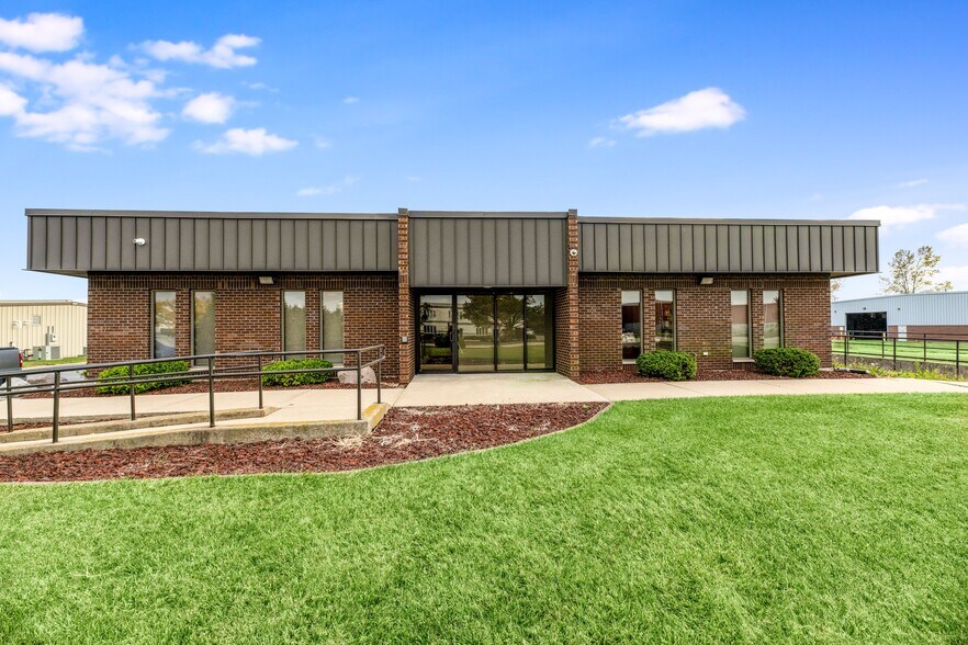 More Photos Of 9325 Gulfstream Rd, Frankfort Warehouse For Lease