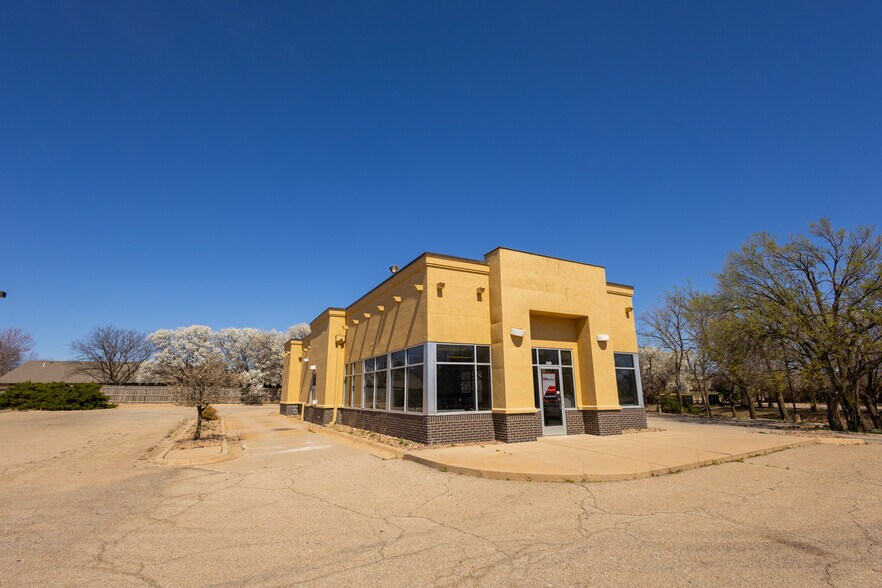 More Photos Of 1403 W 8th St, Wellington Fast Food For Sale