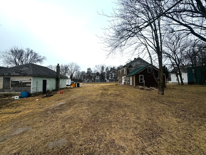 More Photos Of 106 Main St, Montello Land For Sale