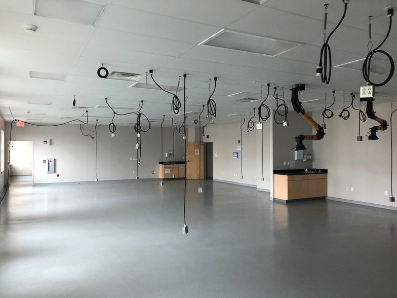 More Photos Of 700 Michigan Ave, Buffalo Medical For Lease