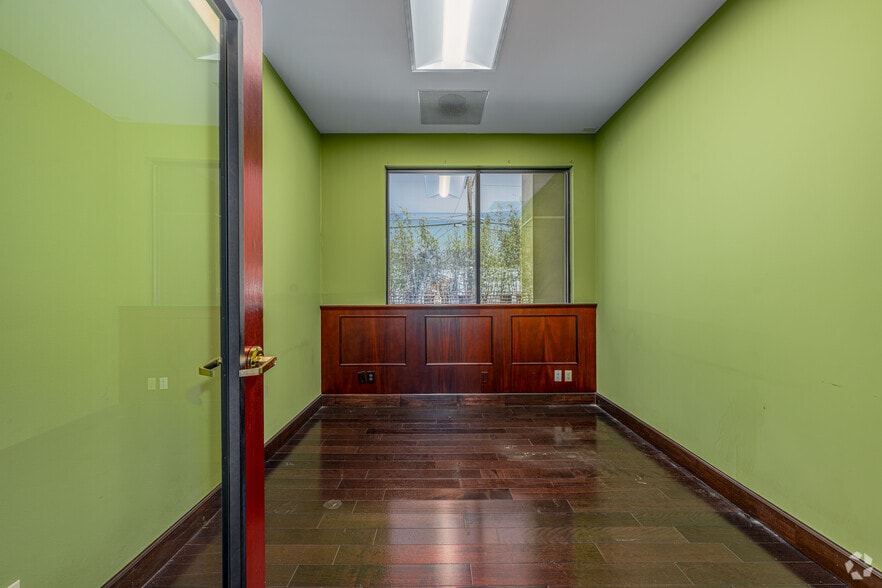 More Photos Of 1235 S Garfield Ave, Alhambra Loft Creative Space For Lease