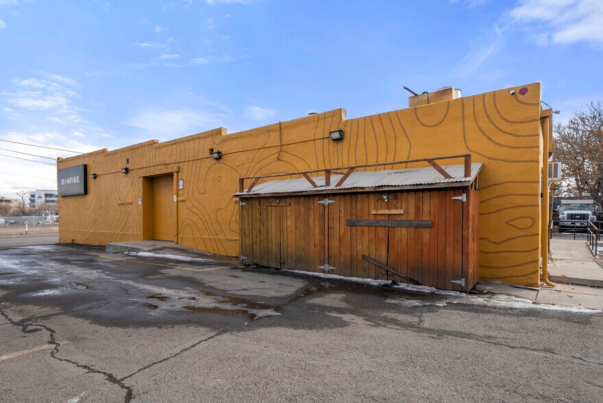 More Photos Of 4837 N Washington St, Denver Freestanding For Sale