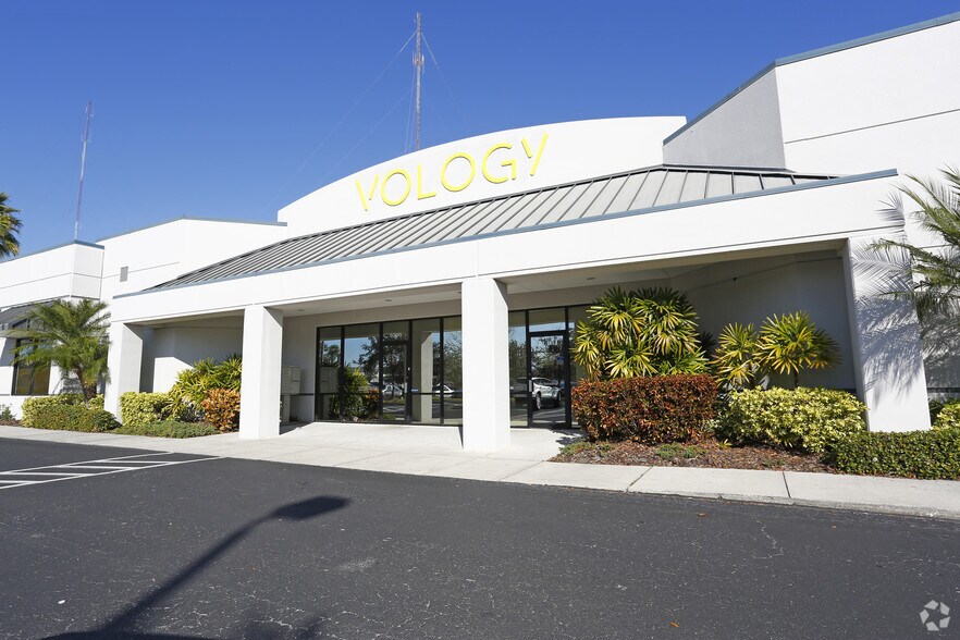 More Photos Of 4033 Tampa Rd, Oldsmar Office For Lease