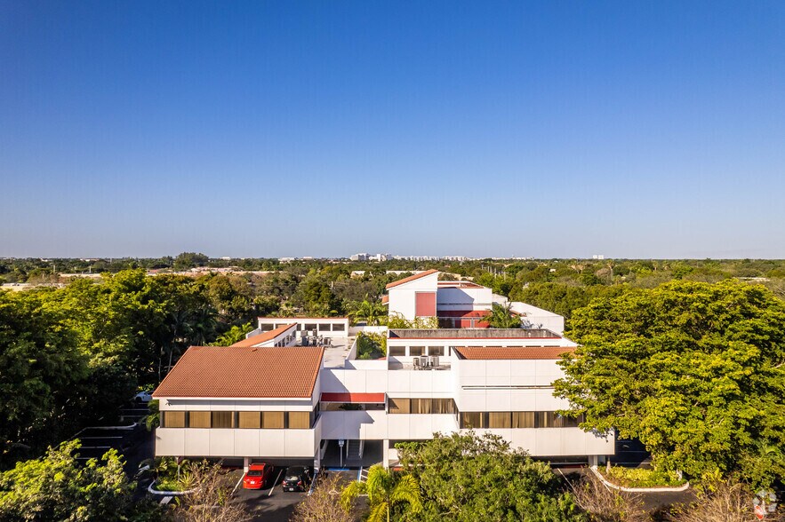 More Photos Of 6950 Cypress Rd, Plantation Coworking Space