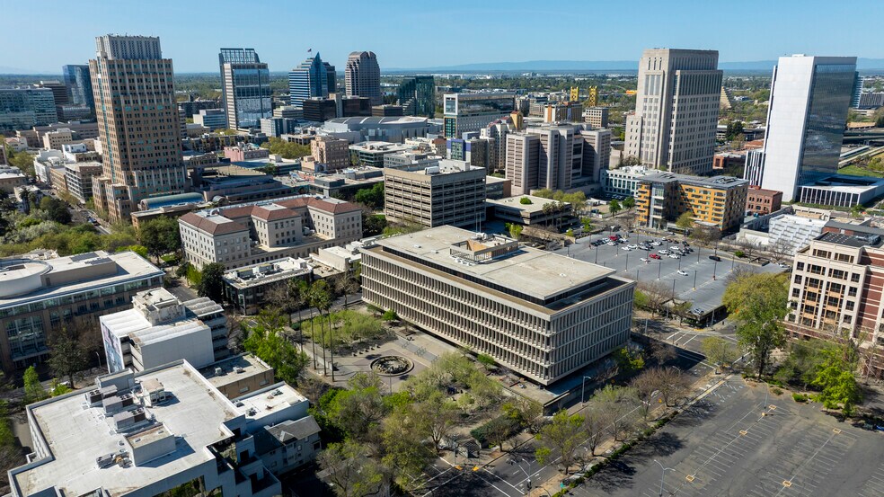 More Photos Of 720 9th St, Sacramento Office For Sale