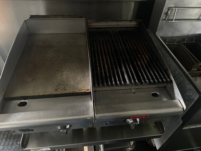 More Photos Of 811 W Findlay St, Carey Restaurant For Sale