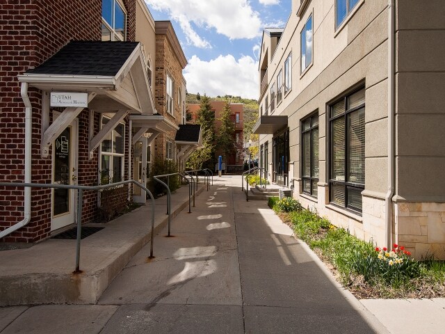 More Photos Of 2029 Sidewinder Dr, Park City Office For Sale