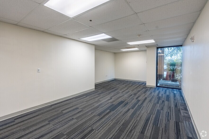 More Photos Of 10720 Caribbean Blvd, Cutler Bay Medical For Lease