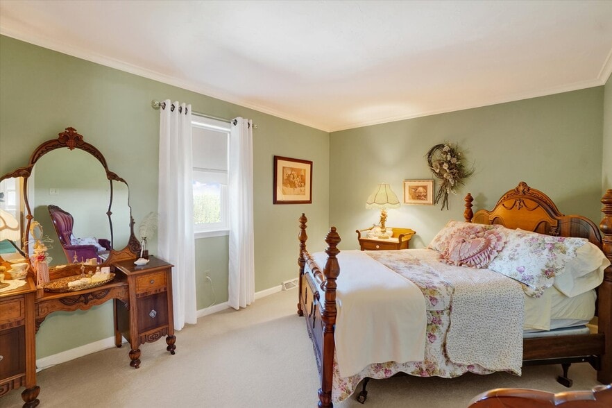 More Photos Of 2553 Roosevelt Ave, York Flex For Sale