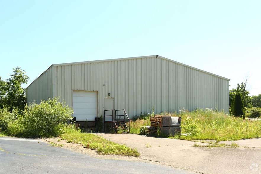 More Photos Of 12238 N Fenton Rd, Fenton Distribution For Sale