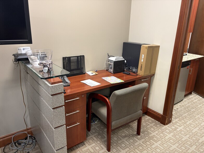 More Photos Of 1961 NW 150th Ave, Pembroke Pines Office For Lease