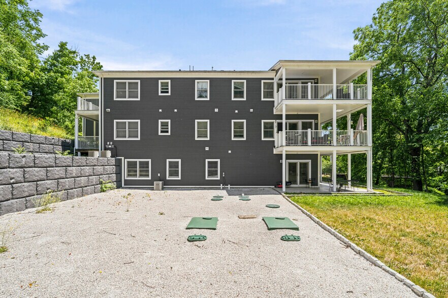 More Photos Of 812 Broad St, Milford Apartments For Sale