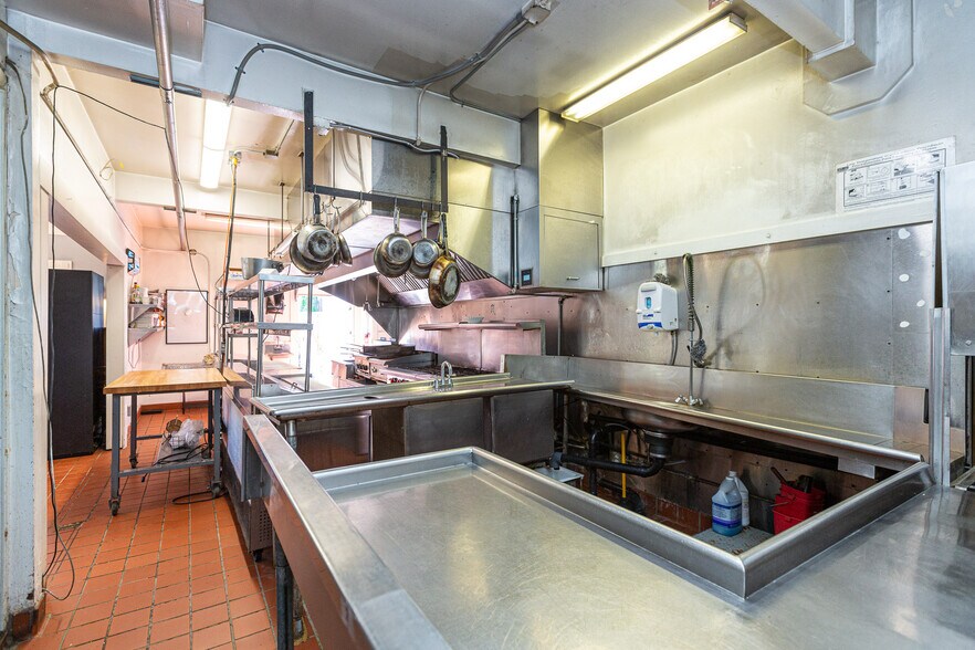 More Photos Of 26955 State Route 1, Tomales Storefront Retail Residential For Lease