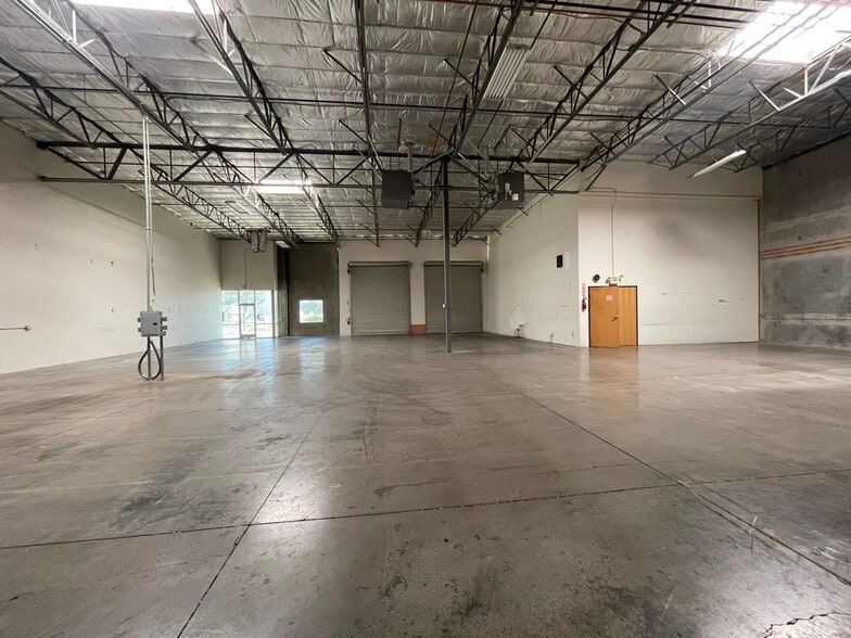 More Photos Of 2222 Park Pl, Minden Warehouse For Sale
