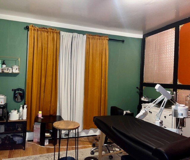 More Photos Of 917 Gallatin Ave, Nashville Freestanding For Lease