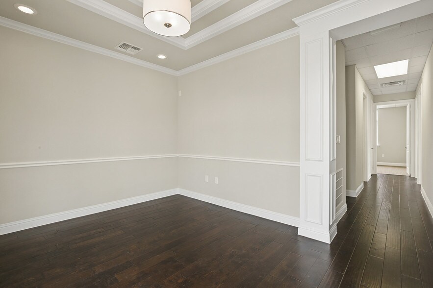 More Photos Of 3900 S Stonebridge Dr, McKinney Medical For Lease