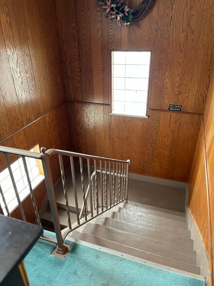 More Photos Of 365 Central Ct, Steubenville Religious Facility For Lease