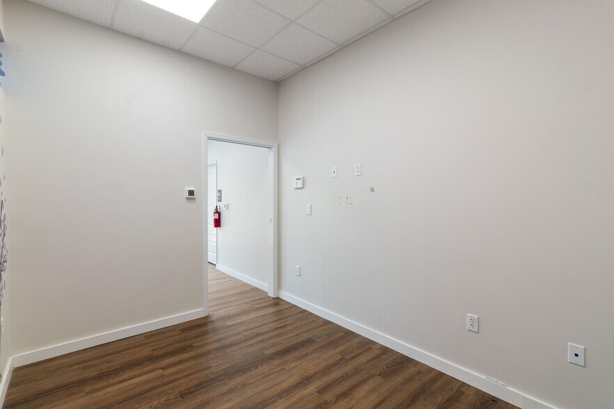 More Photos Of 2609 E 29th St, Bryan Freestanding For Sale