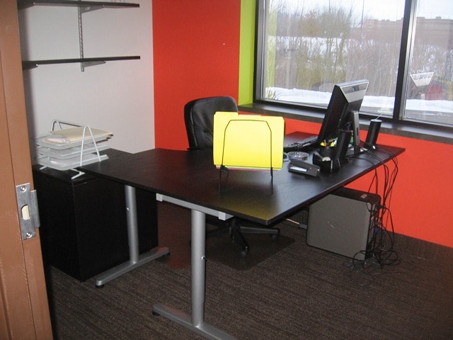 More Photos Of 580-600 Hayward Ave, Oakdale Flex For Sale