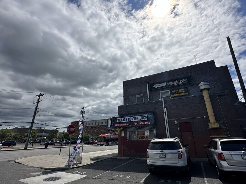 More Photos Of 150-158 Main St, Hempstead General Retail For Sale