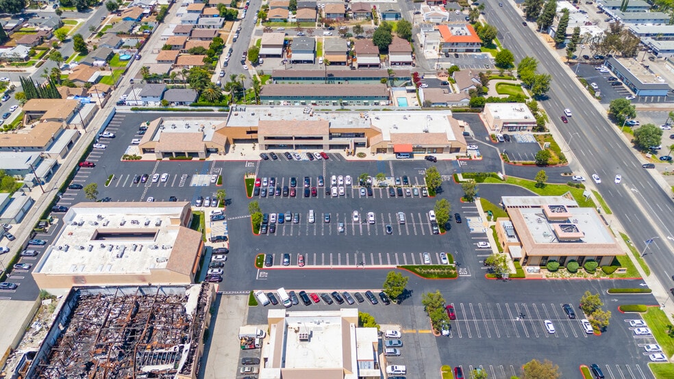 More Photos Of 559 N Mountain Ave, Upland Unknown For Lease