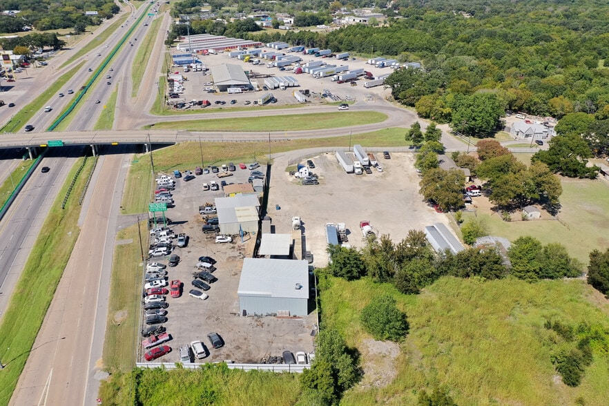 More Photos Of 11909 C F Hawn Fwy, Dallas Auto Dealership For Sale