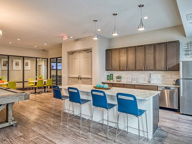 More Photos Of 1850 Merchant Ln, Hampton Apartments For Sale