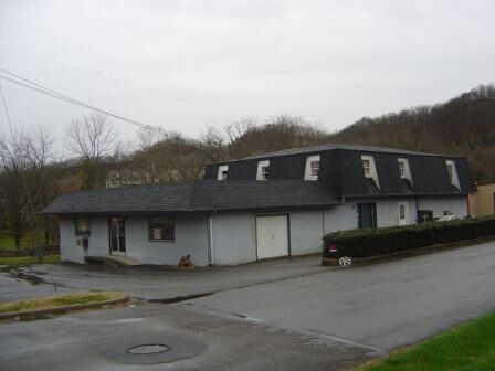Primary Photo Of 2400 Volunteer Pky, Bristol Loft Creative Space For Lease