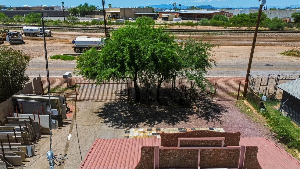More Photos Of 3835 E Technical Dr, Tucson Warehouse For Lease