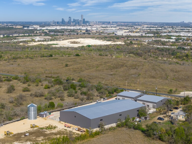 More Photos Of 7713 Dee Gabriel Collins Rd, Austin Unknown For Lease