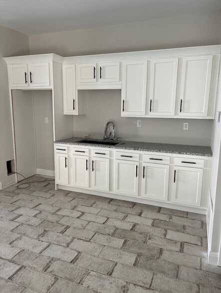 More Photos Of 1110 Logan St, Louisville Storefront Retail Residential For Sale