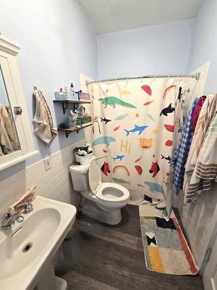 More Photos Of 2409 S Lyndale Ave, Minneapolis Multifamily For Sale