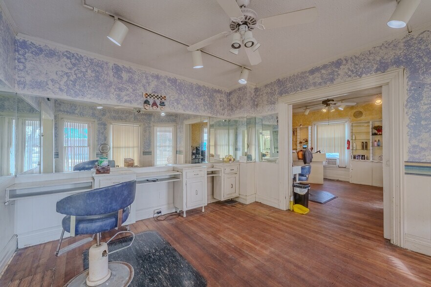More Photos Of 101 W National Rd, Englewood Freestanding For Sale