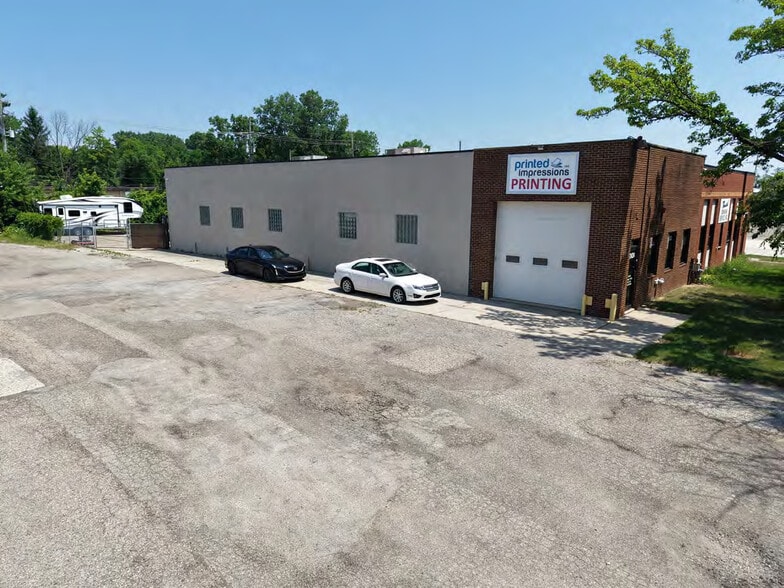 Primary Photo Of 32424 Eight Mile Rd, Farmington Hills Warehouse For Sale