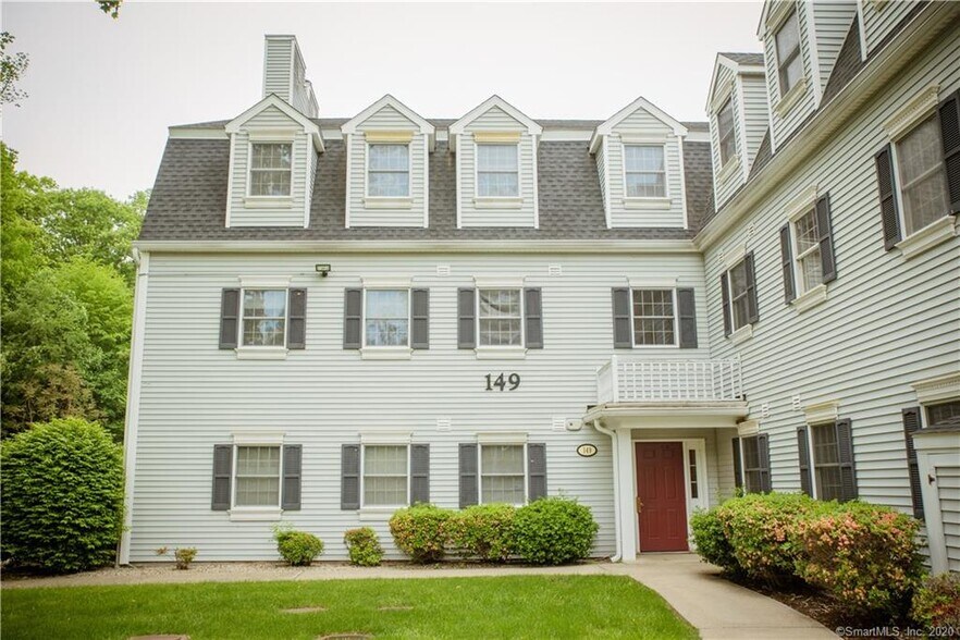 More Photos Of 149 Durham Rd, Madison Coworking Space