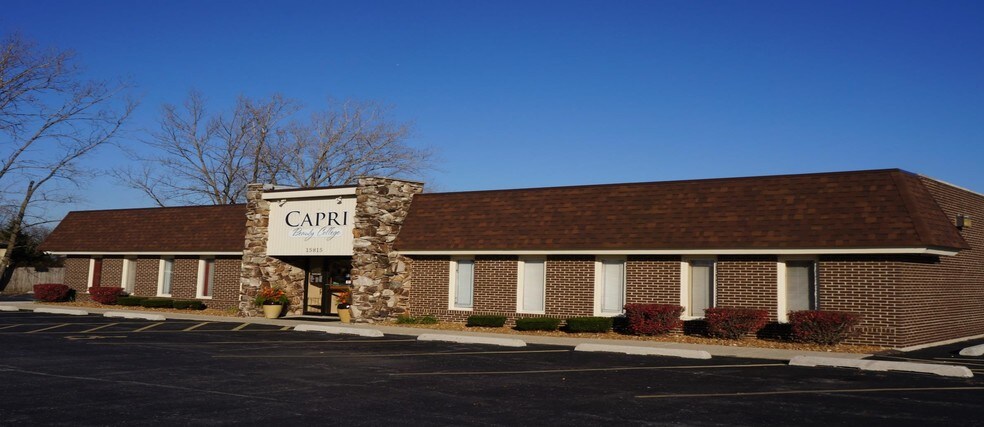 Primary Photo Of 15815 Rob Roy Dr, Oak Forest General Retail For Sale