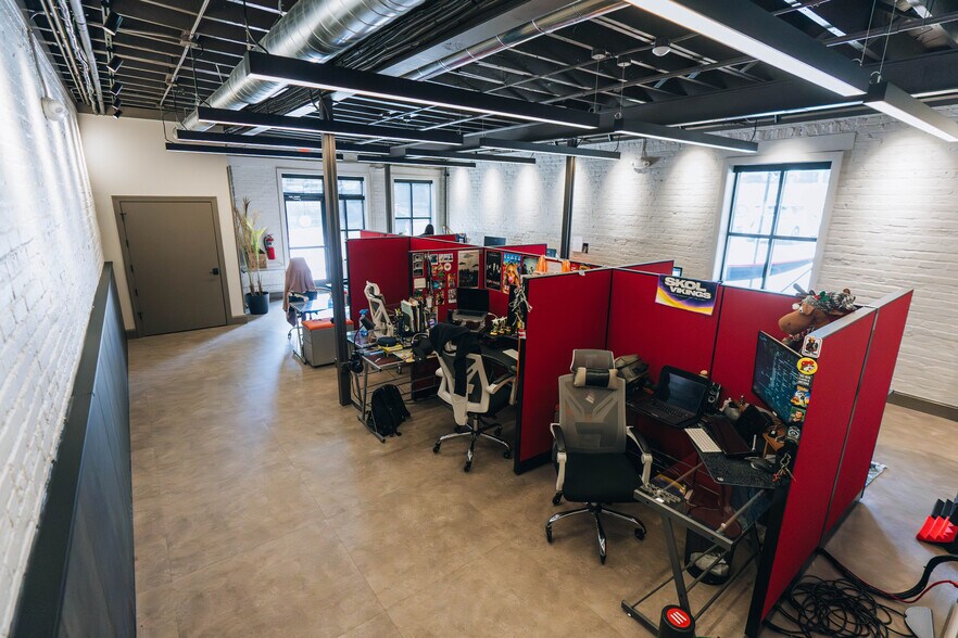 More Photos Of 629 Broadway St, Knoxville Office For Lease