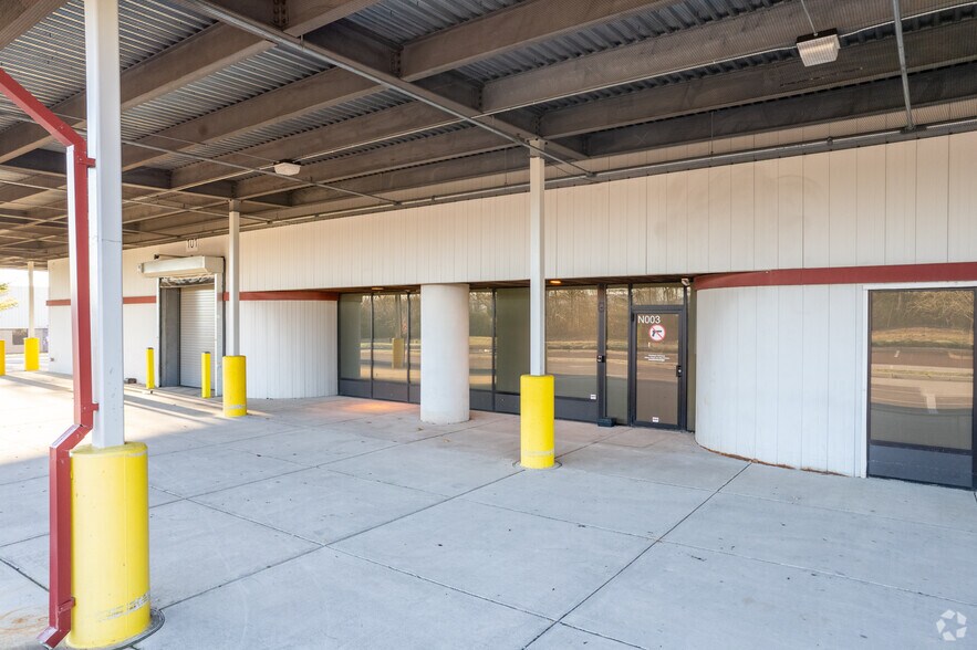 More Photos Of 2001 Gehman Rd, Harleysville Manufacturing For Lease
