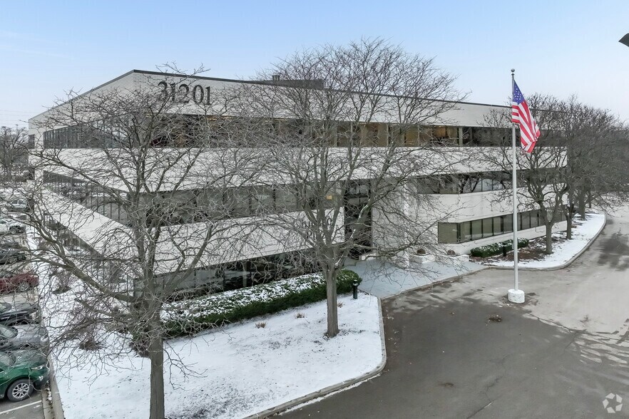 More Photos Of 31201 Chicago Rd, Warren Office For Lease