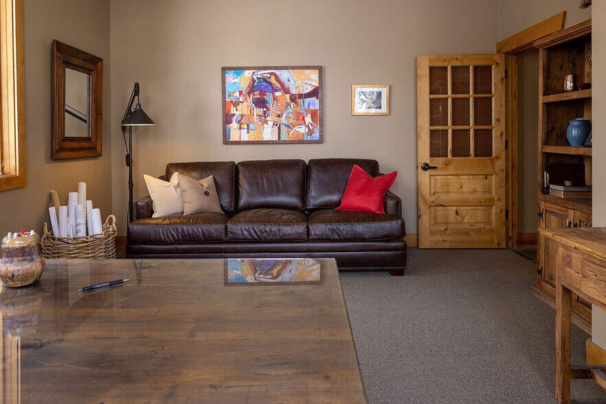 More Photos Of 4252 Highland Dr, Salt Lake City Medical For Sale
