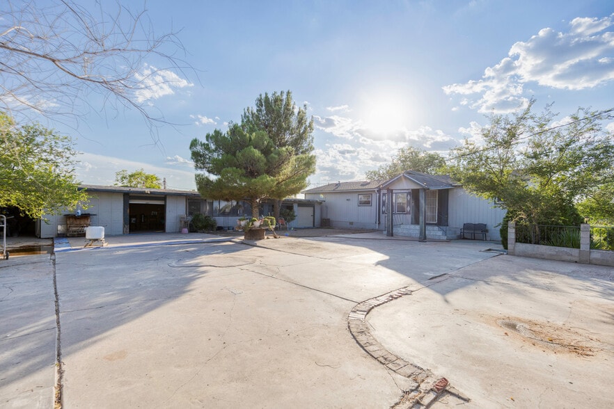 More Photos Of 611 W Main St, Fabens Apartments For Sale