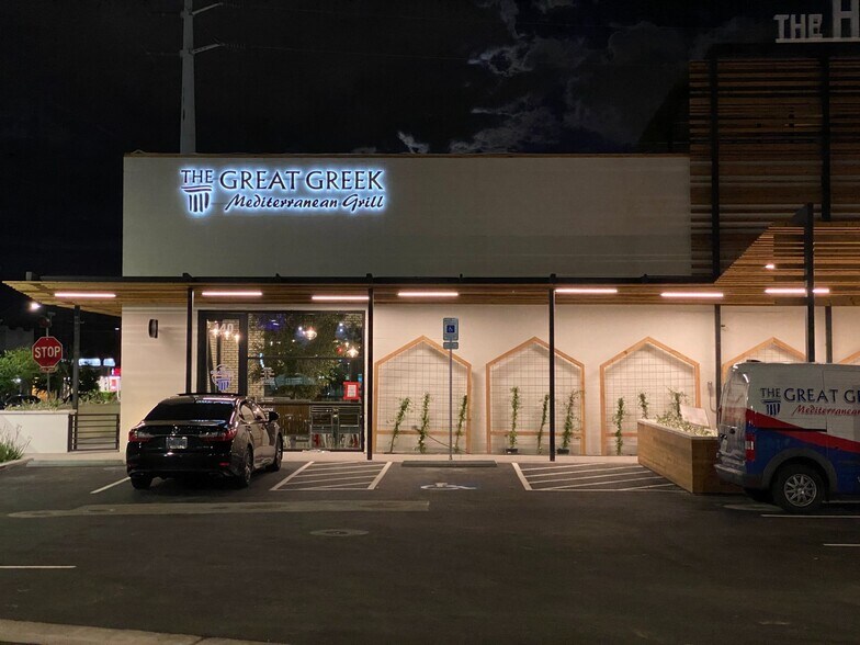 More Photos Of 801 S Main St, Las Vegas Storefront Retail Office For Sale