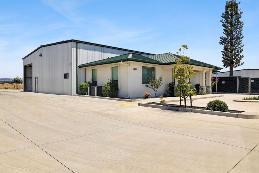 More Photos Of 13464 Browns Valley Dr, Chico Warehouse For Lease