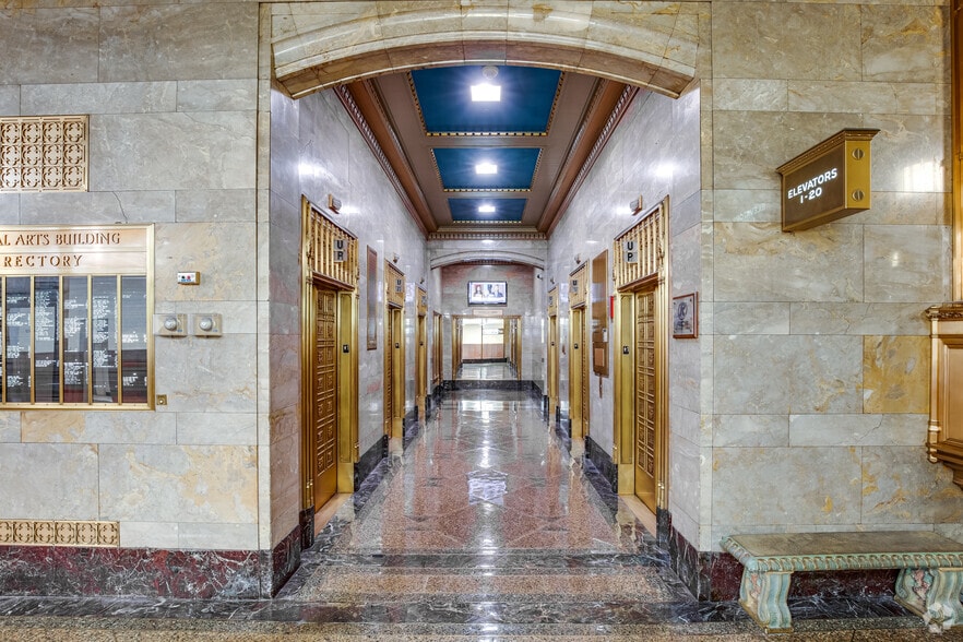 More Photos Of 825 Nicollet Mall, Minneapolis Office For Lease