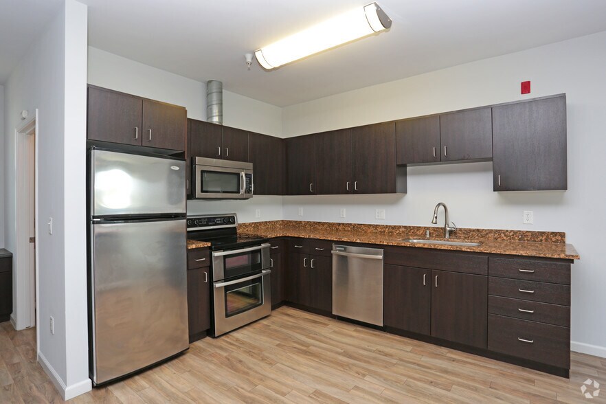 More Photos Of 1759 Fulton St, Fresno Apartments For Sale