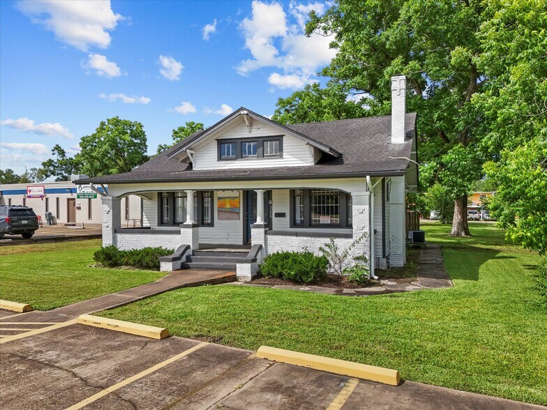 More Photos Of 3208 Highway 3, Dickinson Office Residential For Sale