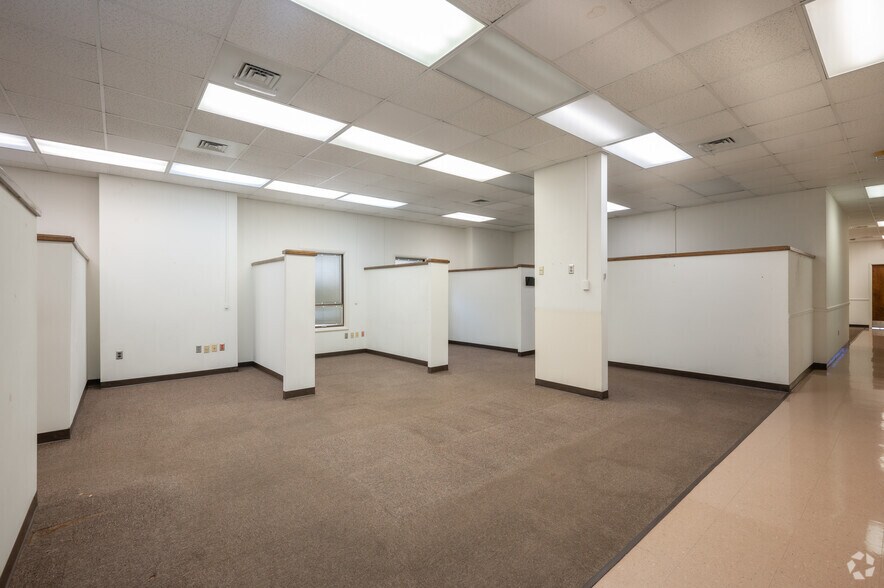 More Photos Of 3200 W Meighan Blvd, Gadsden Medical For Lease