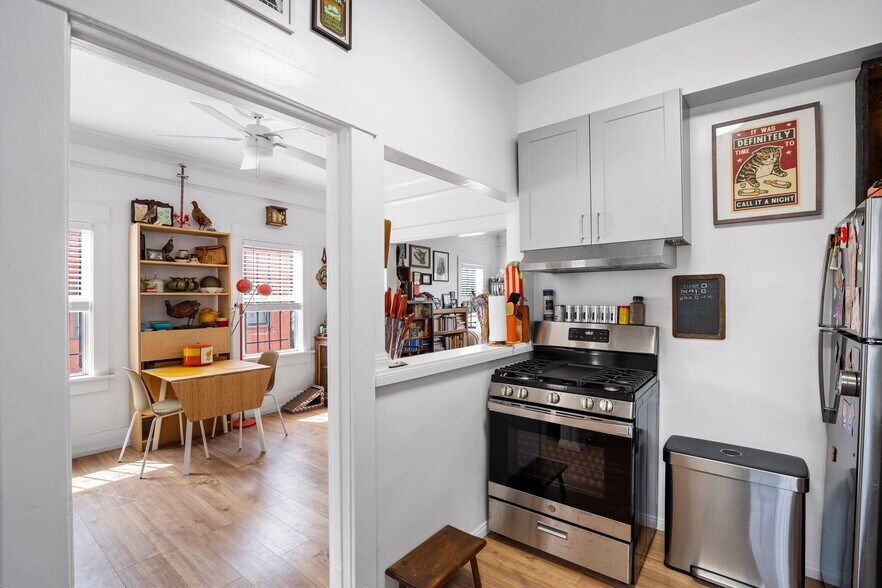 More Photos Of 204 S Serrano Ave, Los Angeles Apartments For Sale