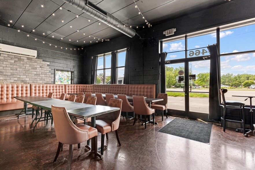 More Photos Of 4466 Centerville Rd, White Bear Lake Storefront Retail Residential For Sale