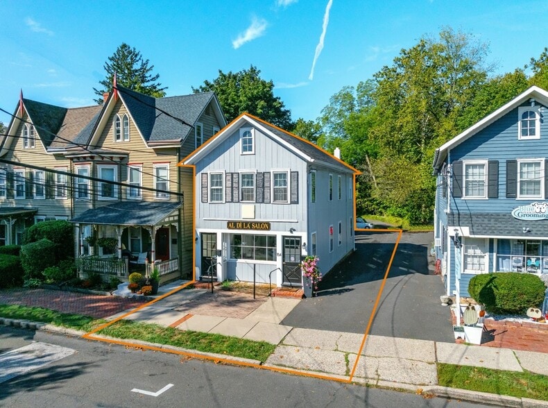 Primary Photo Of 154 N State St, Newtown Office For Sale